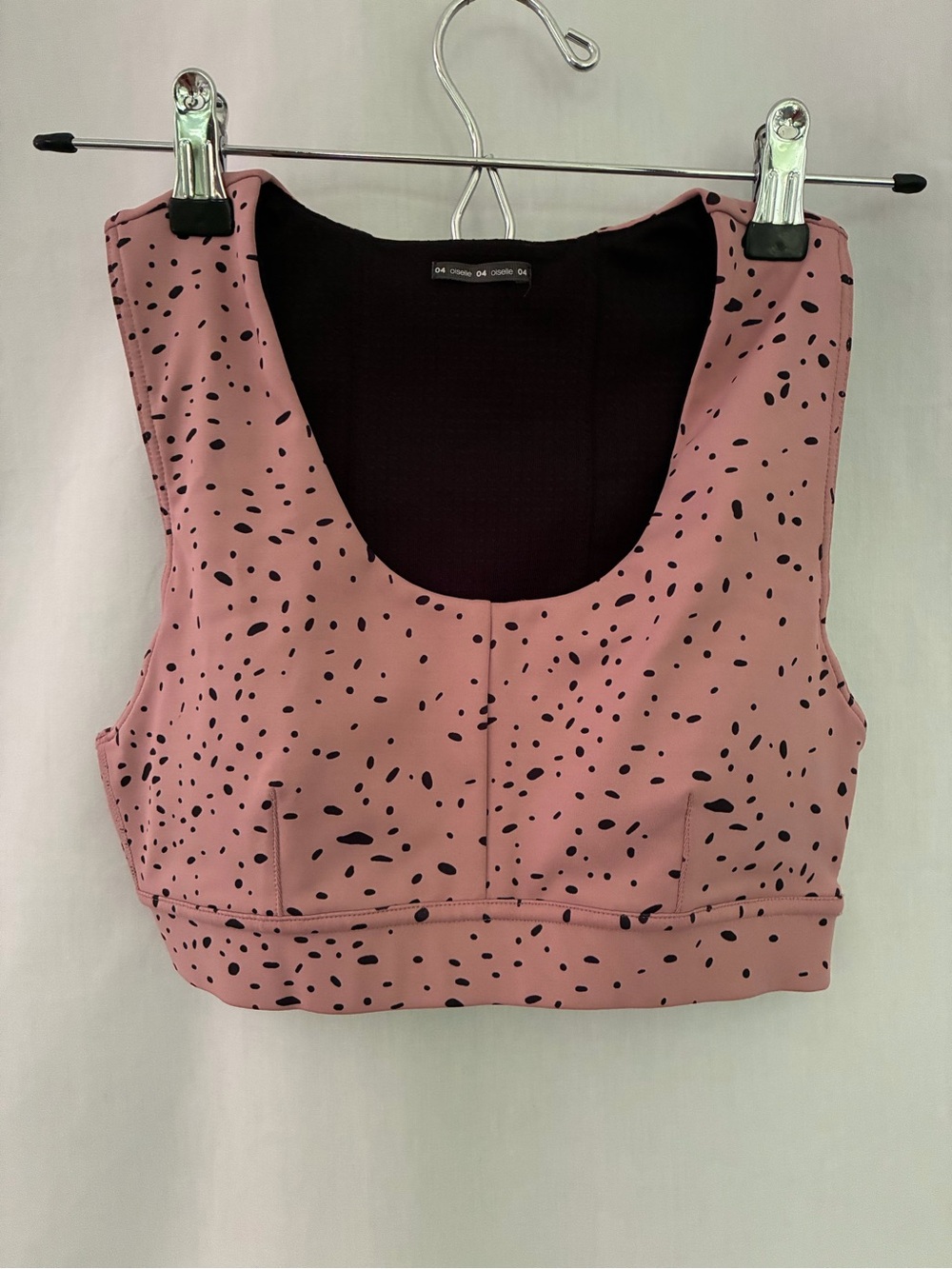 oiselle Flyout Sports Bra with Back Phone Pocket Pink with Black Speckles Size 4